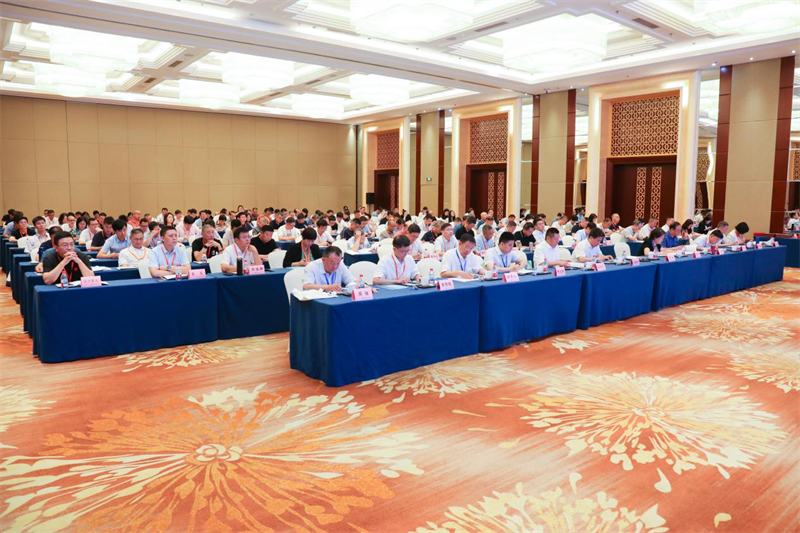 کیو جی ایم کو 2025 بلڈنگ میٹریلز مشینری معیاری کانفرنس میں حصہ لینے کے لئے مدعو کیا گیا تھا